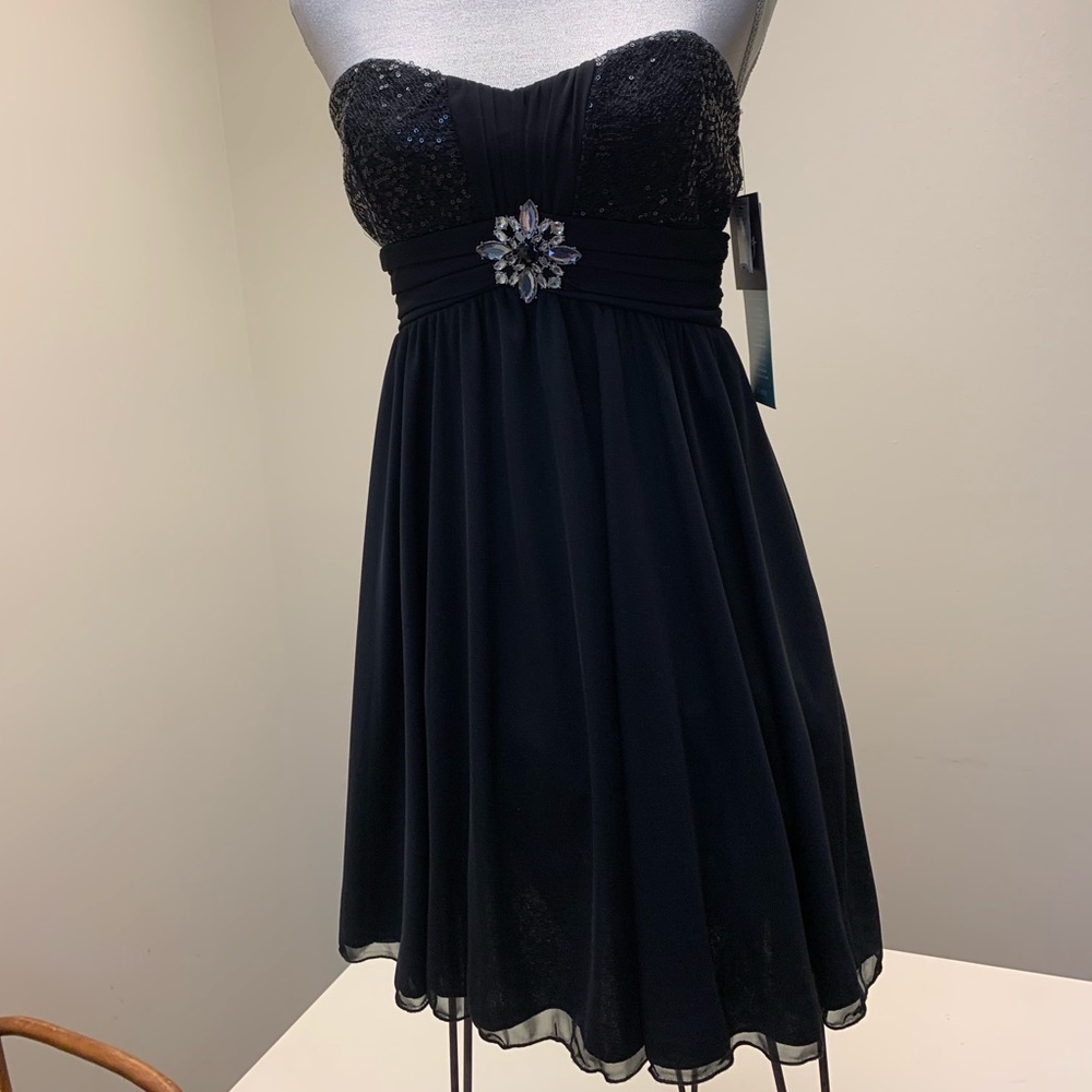 NWT strapless black semi formal dress